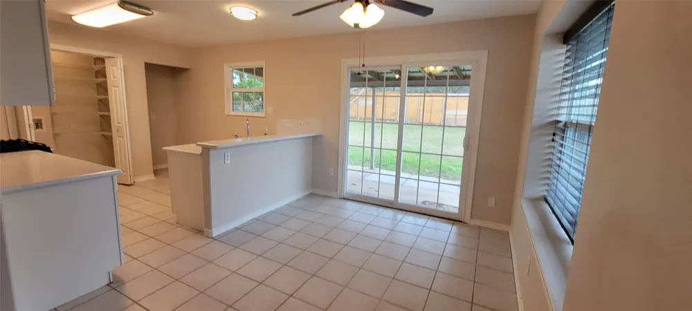 195 Cardinal Drive Paige, TX 78659