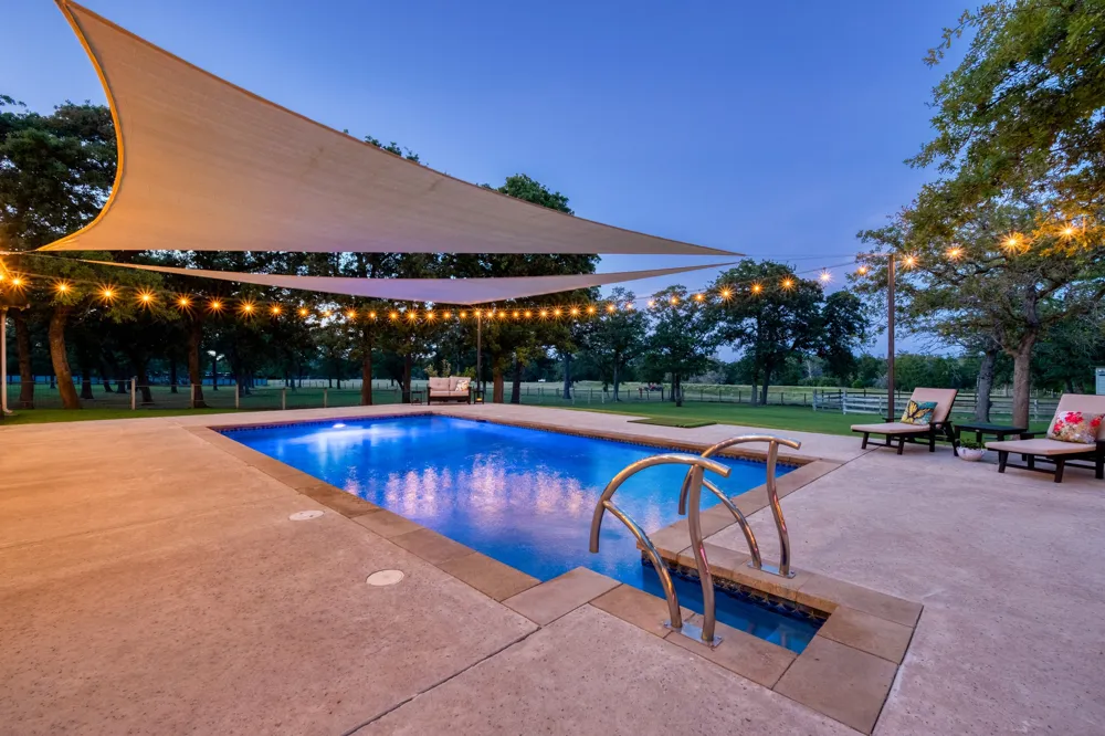 1474 County Road B Lexington, TX 78947