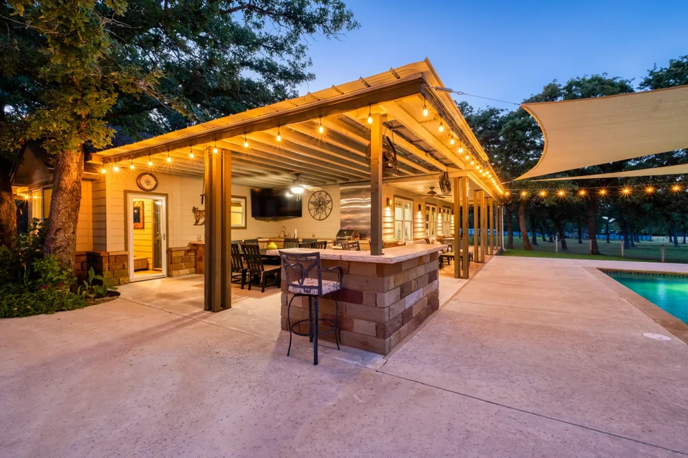1474 County Road B Lexington, TX 78947