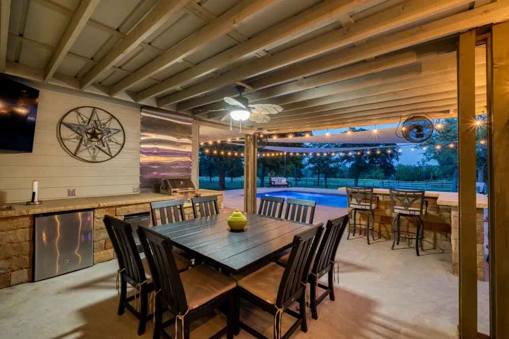 1474 County Road B Lexington, TX 78947