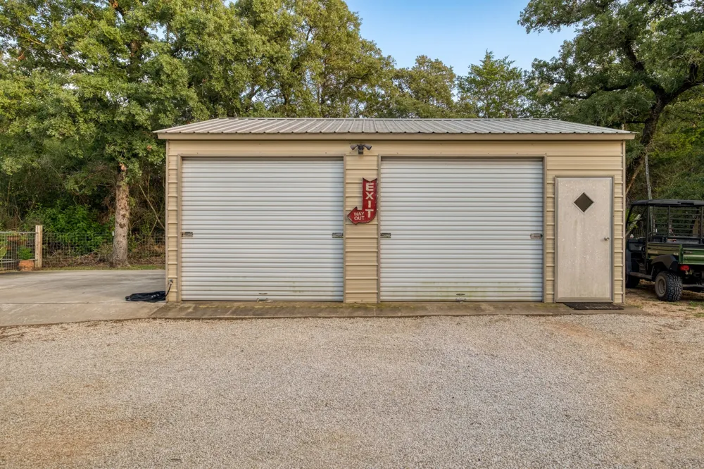 1474 County Road B Lexington, TX 78947