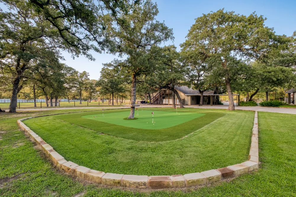 1474 County Road B Lexington, TX 78947
