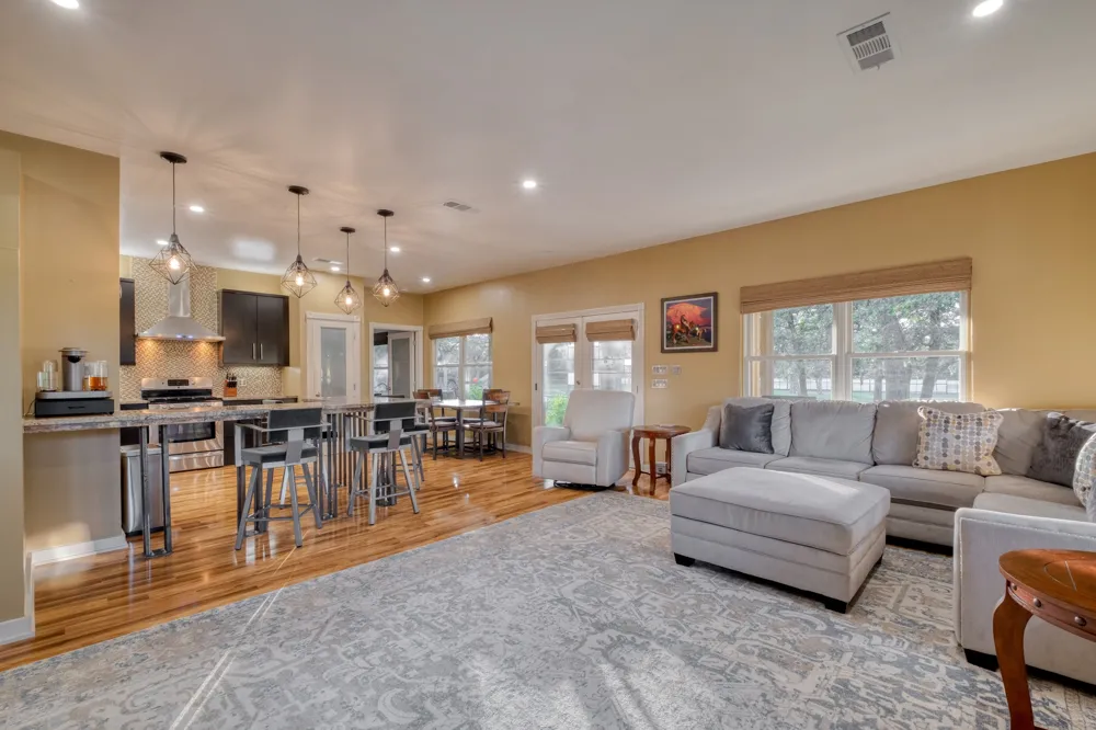 1474 County Road B Lexington, TX 78947