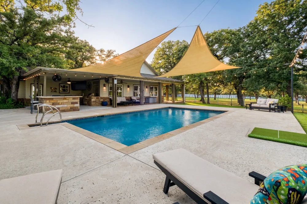 1474 County Road B Lexington, TX 78947