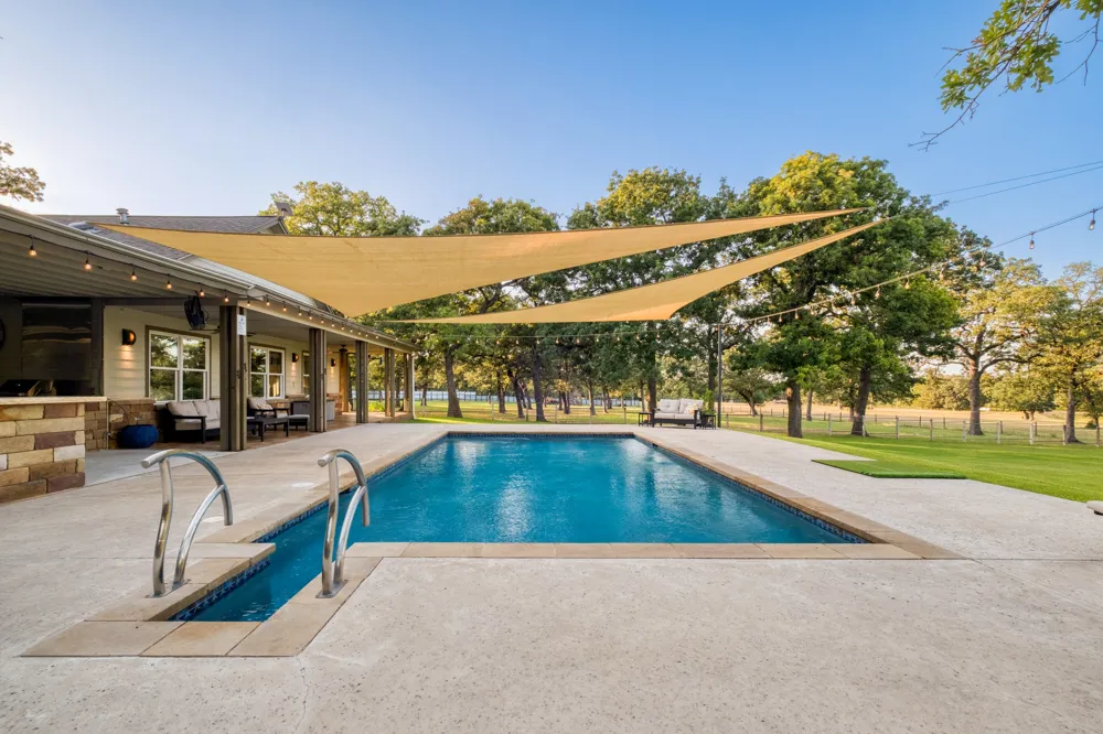 1474 County Road B Lexington, TX 78947