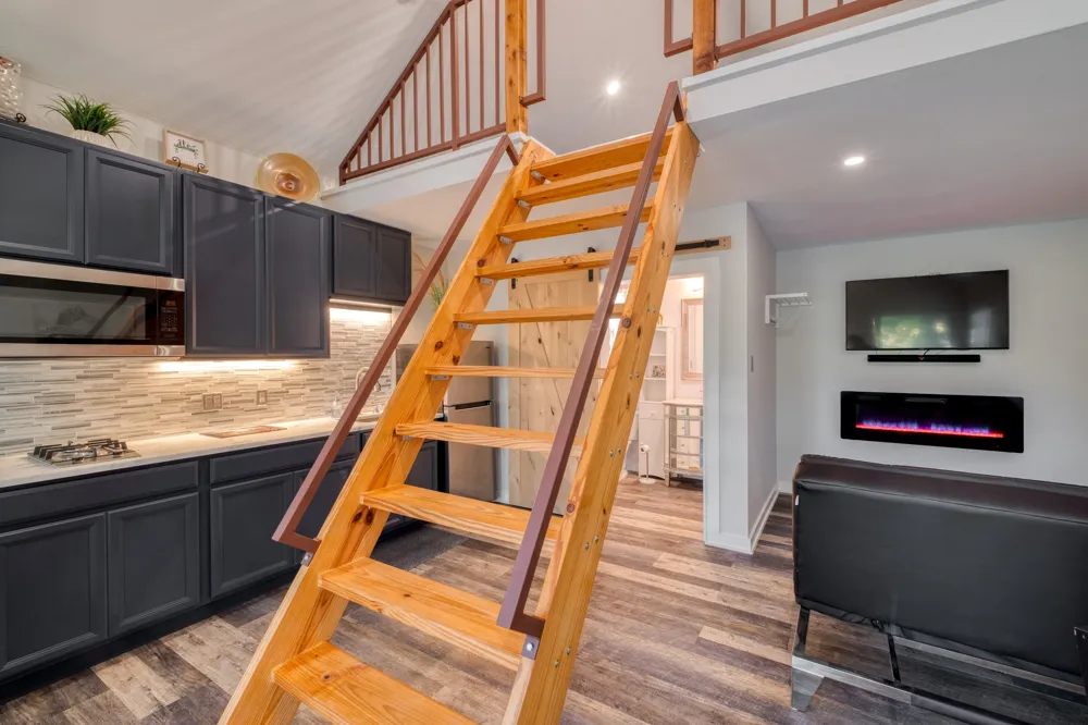 1474 County Road B Lexington, TX 78947