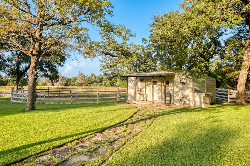 1474 County Road B Lexington, TX 78947