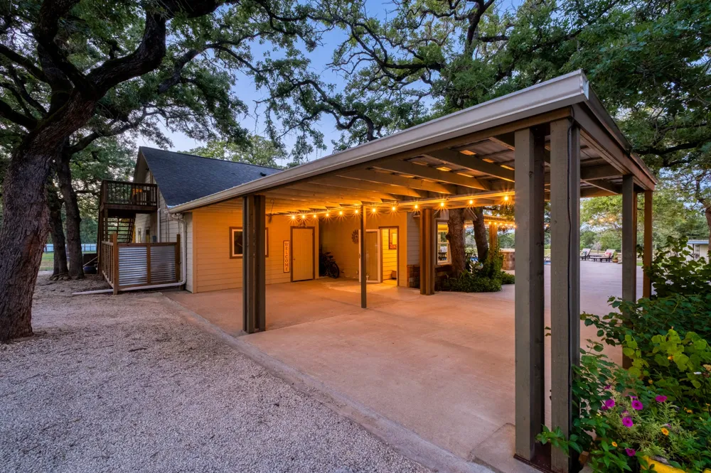 1474 County Road B Lexington, TX 78947
