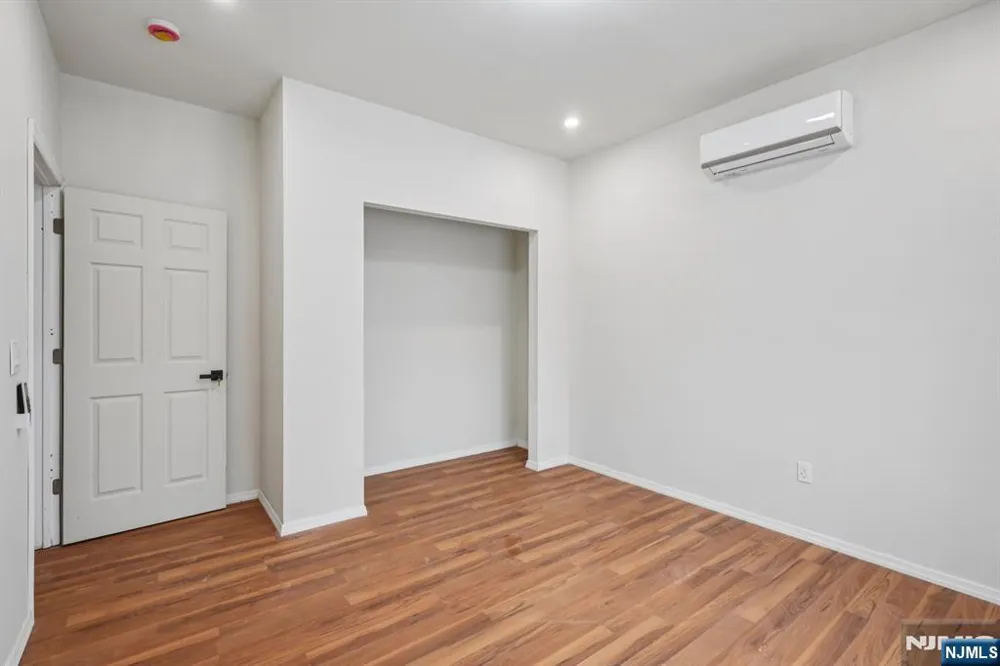 109 Monmouth Avenue Wayne, NJ 07470
