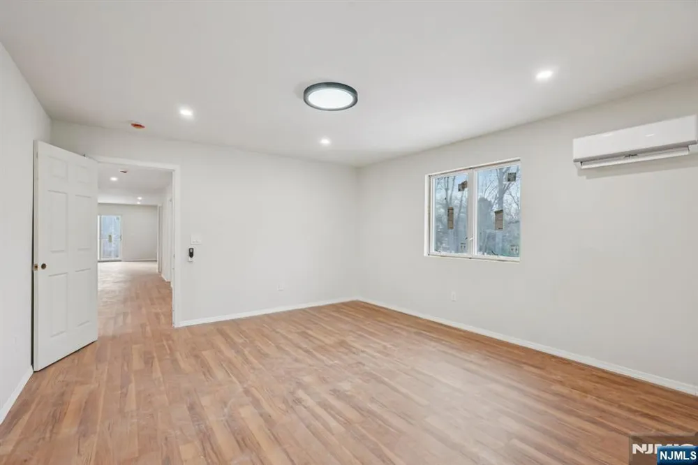 109 Monmouth Avenue Wayne, NJ 07470