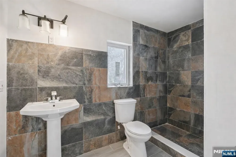 109 Monmouth Avenue Wayne, NJ 07470