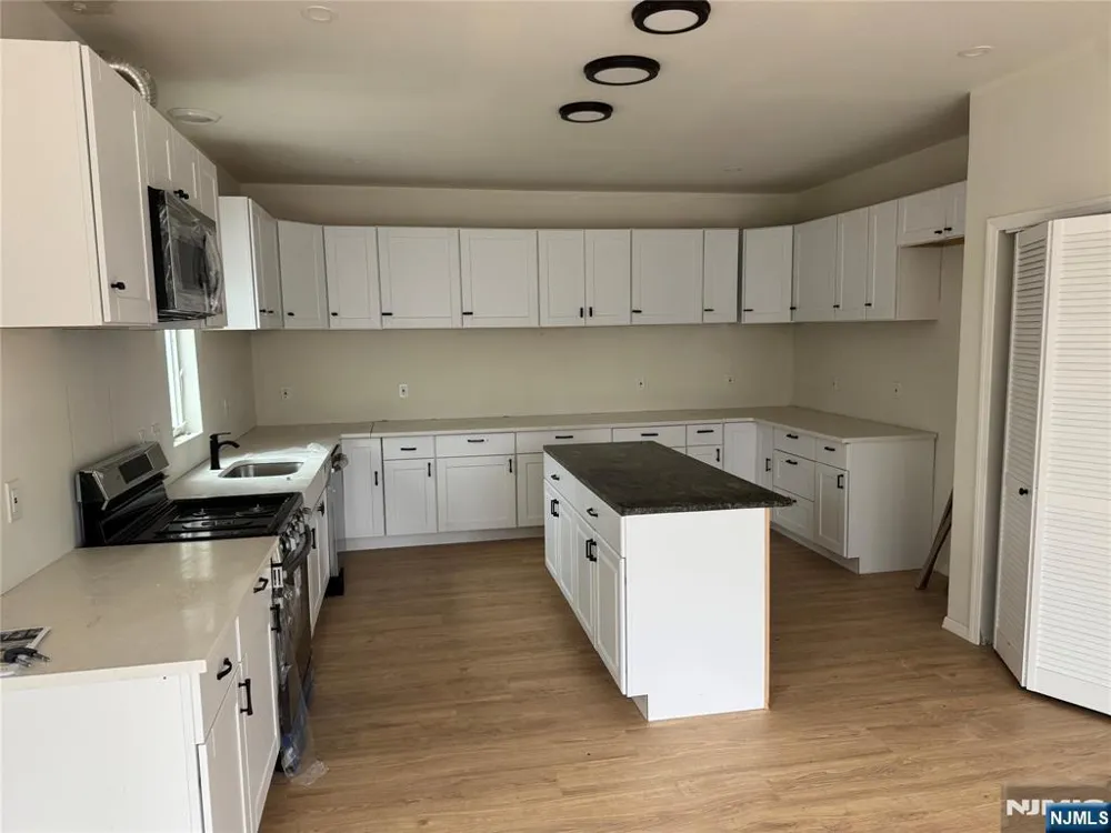 109 Monmouth Avenue Wayne, NJ 07470