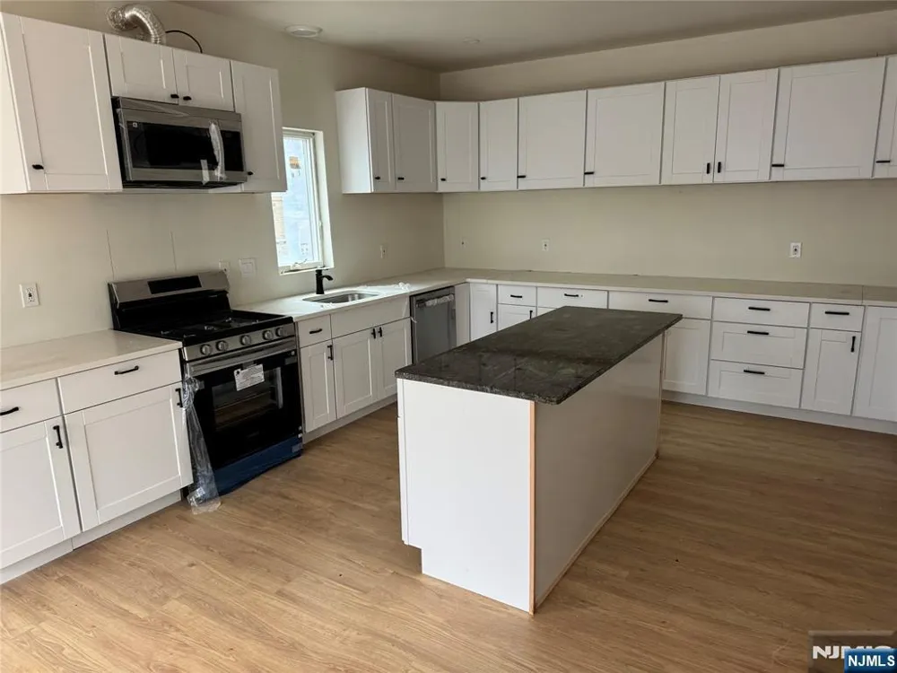 109 Monmouth Avenue Wayne, NJ 07470