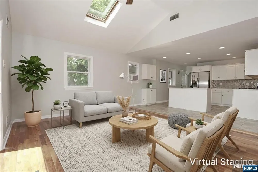 48 Momar Drive Bergenfield, NJ 07621