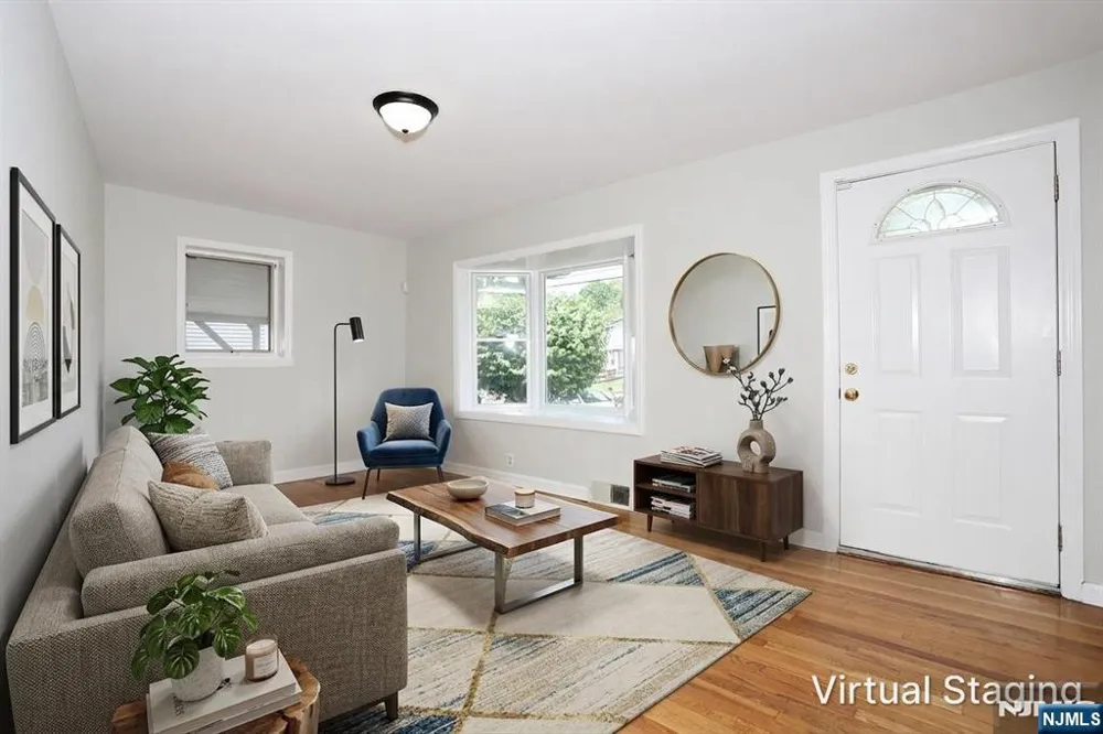 48 Momar Drive Bergenfield, NJ 07621