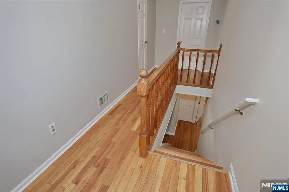 48 Momar Drive Bergenfield, NJ 07621