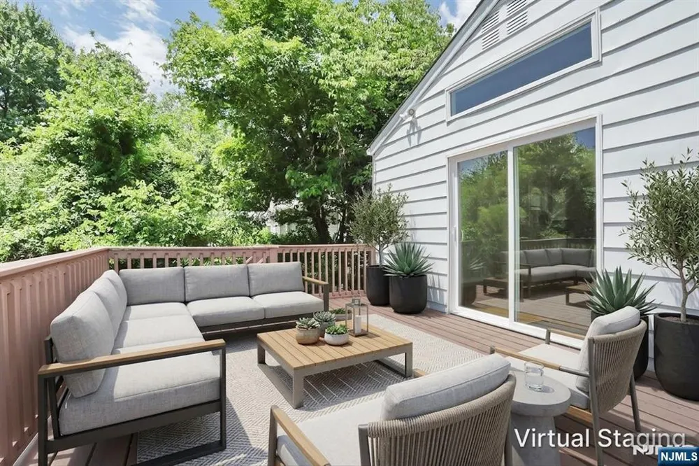 48 Momar Drive Bergenfield, NJ 07621