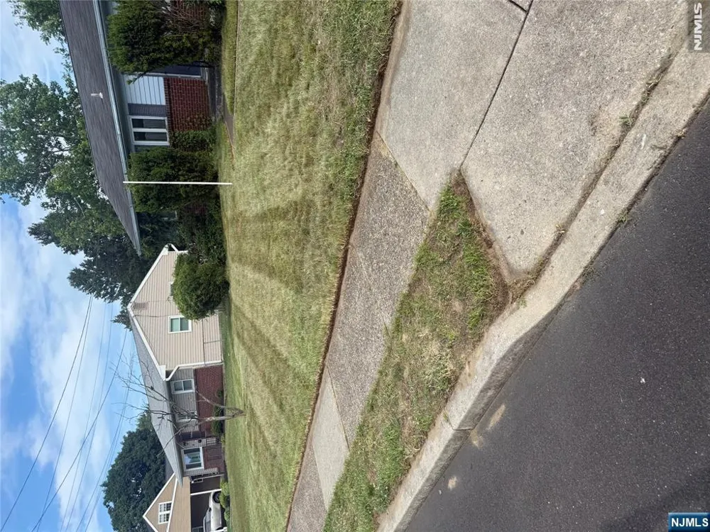 8 Boswell Road Evesham, NJ 08053