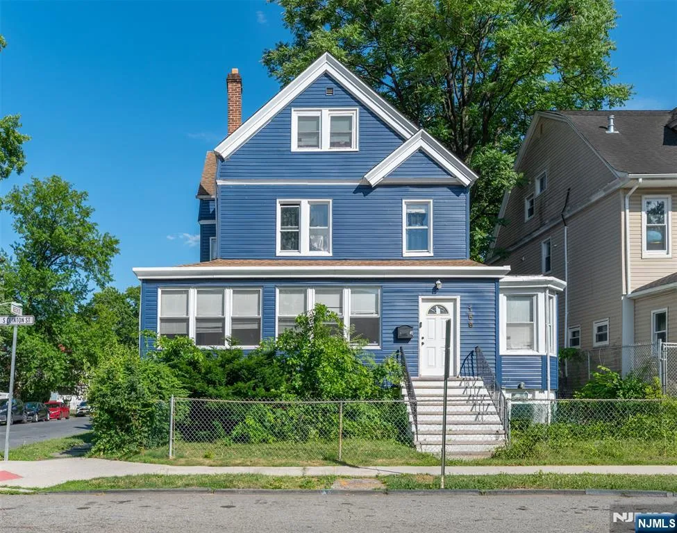 158 Clinton Street East Orange, NJ 07018
