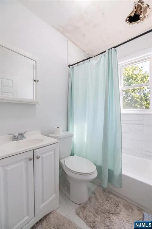 158 Clinton Street East Orange, NJ 07018