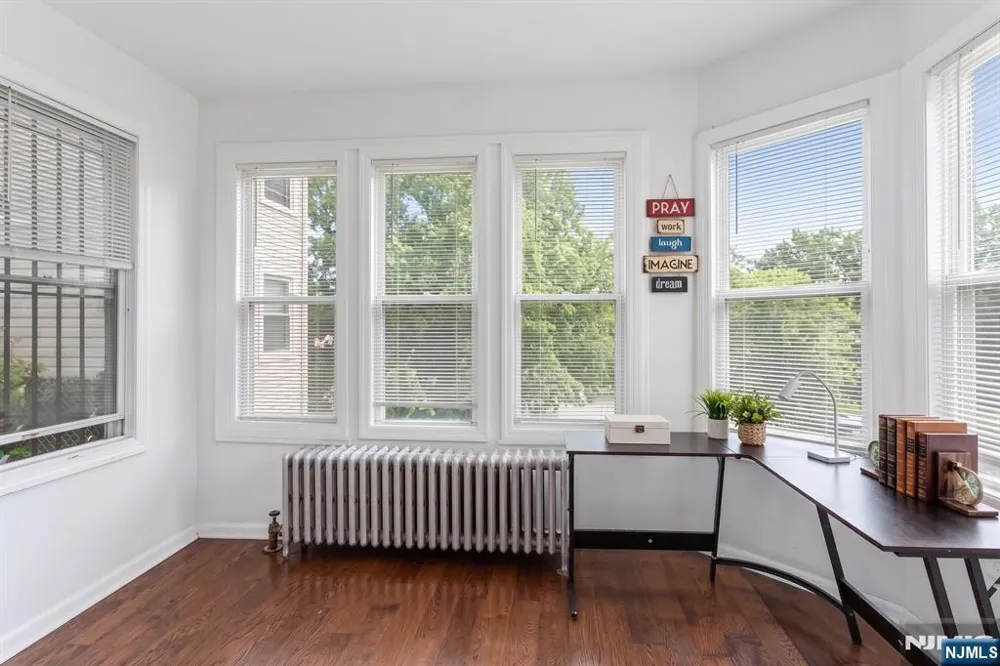 158 Clinton Street East Orange, NJ 07018