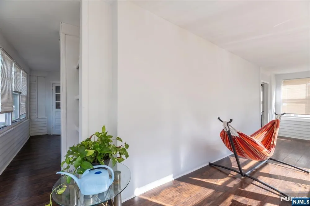 158 Clinton Street East Orange, NJ 07018