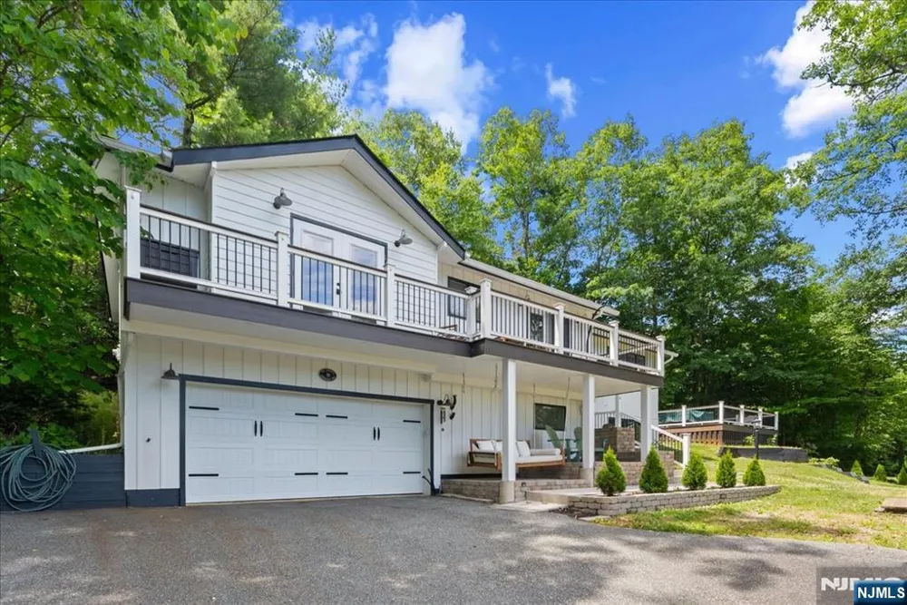 19 Somerville Road West Milford, NJ 07421