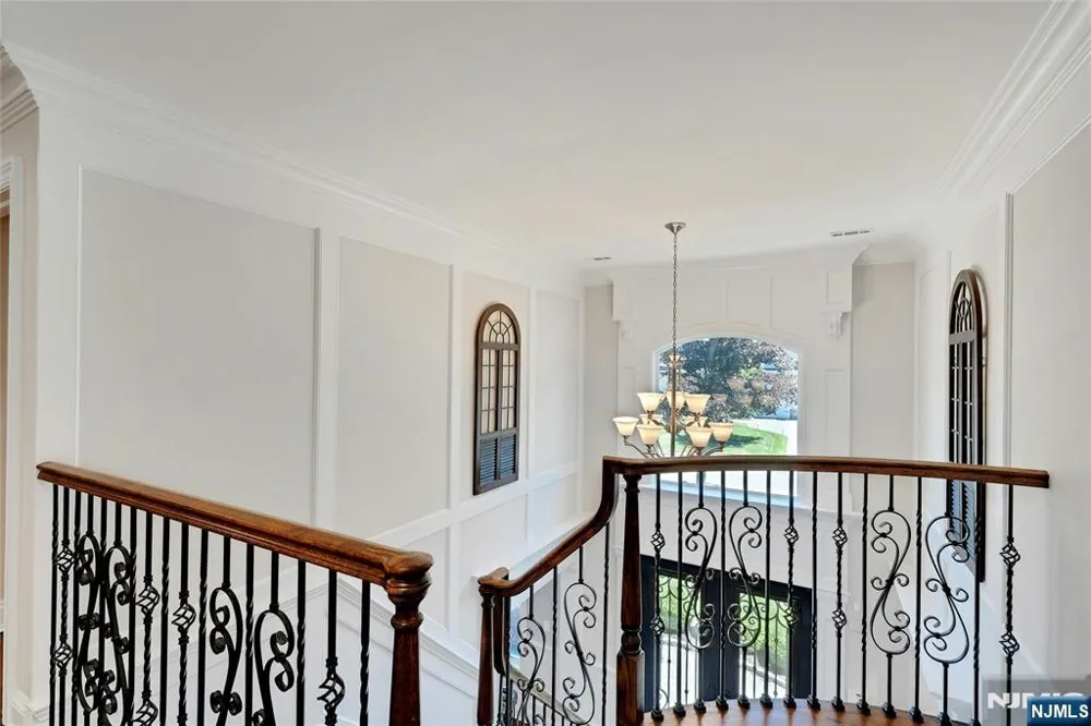 697 Terrace Drive Paramus, NJ 07652