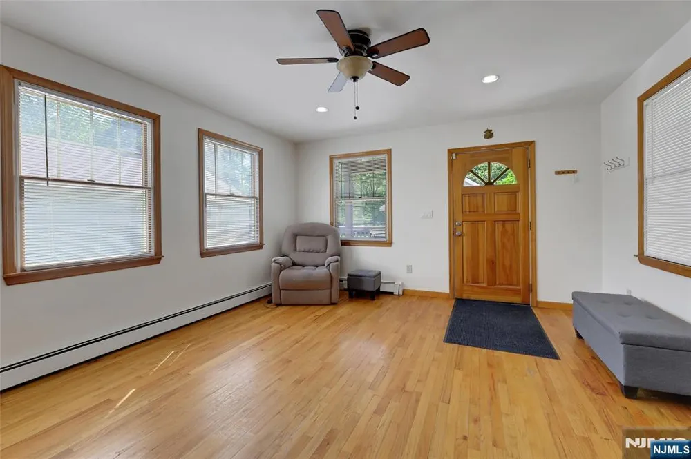 1093 Littleton Road Morris Plainsugh, NJ 07950