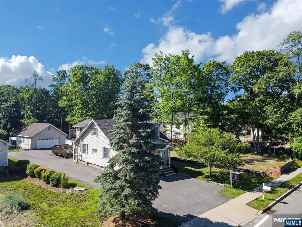 1093 Littleton Road Morris Plainsugh, NJ 07950