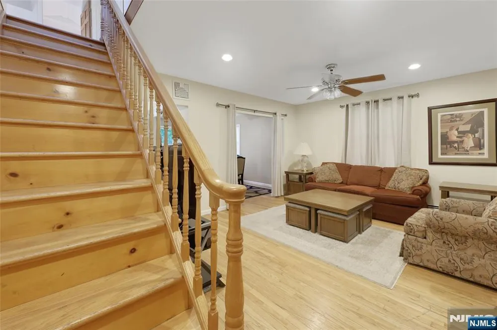1093 Littleton Road Morris Plainsugh, NJ 07950