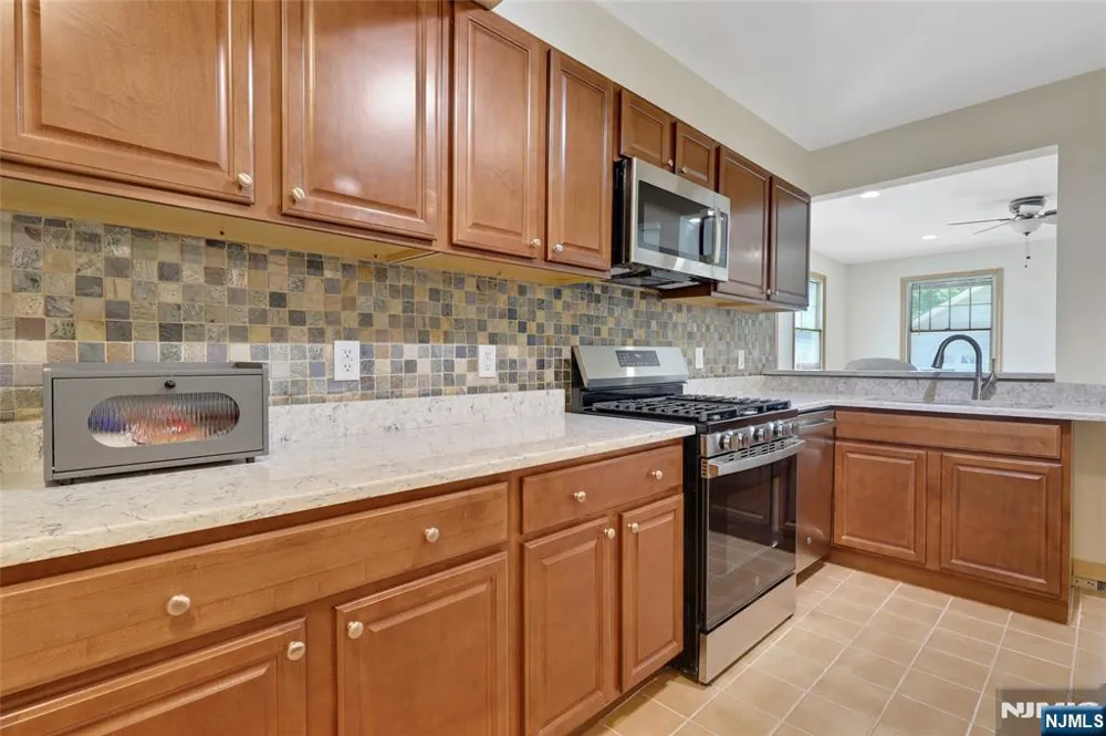 1093 Littleton Road Morris Plainsugh, NJ 07950