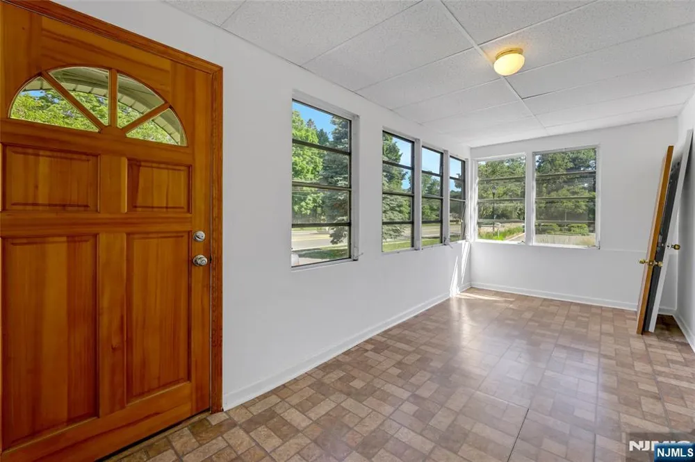 1093 Littleton Road Morris Plainsugh, NJ 07950