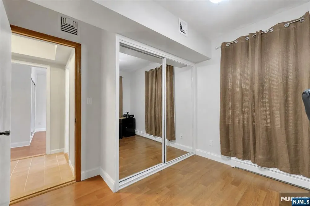 1093 Littleton Road Morris Plainsugh, NJ 07950