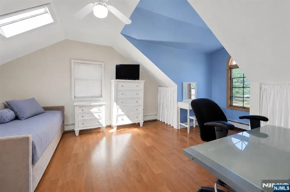 1093 Littleton Road Morris Plainsugh, NJ 07950