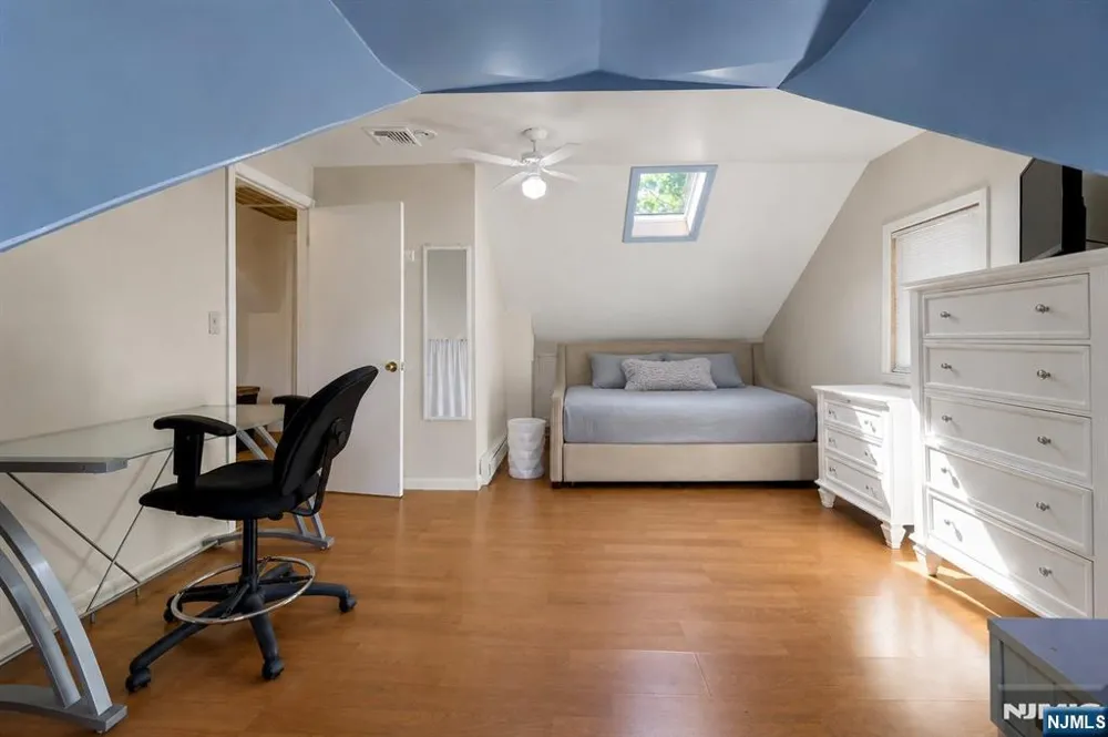 1093 Littleton Road Morris Plainsugh, NJ 07950