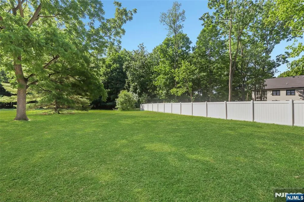 1093 Littleton Road Morris Plainsugh, NJ 07950