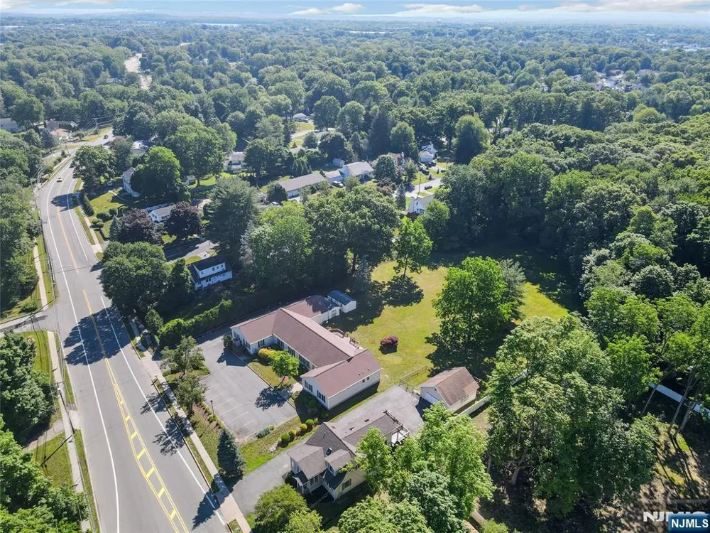 1093 Littleton Road Morris Plainsugh, NJ 07950