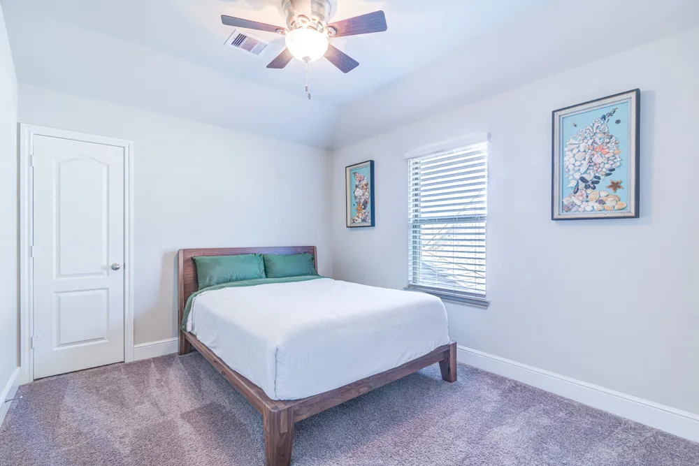 613 East Fork Webster, TX 77598
