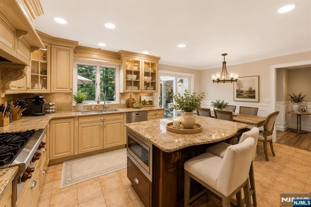 18 Monument Lane Alpine, NJ 07620