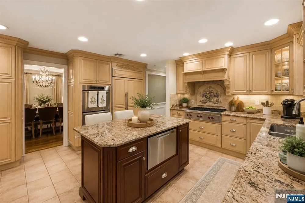18 Monument Lane Alpine, NJ 07620