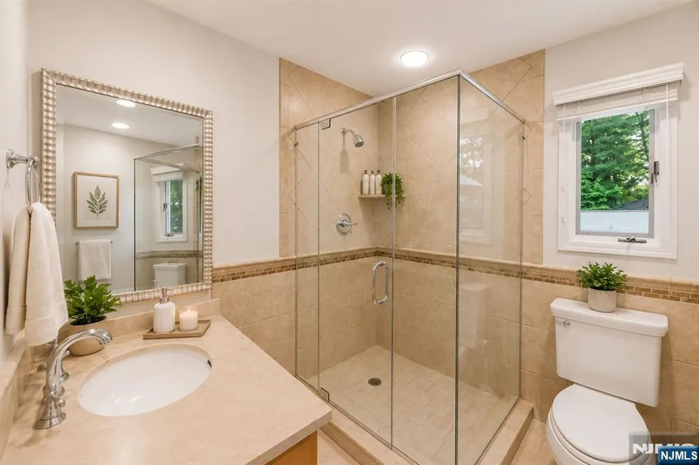 18 Monument Lane Alpine, NJ 07620