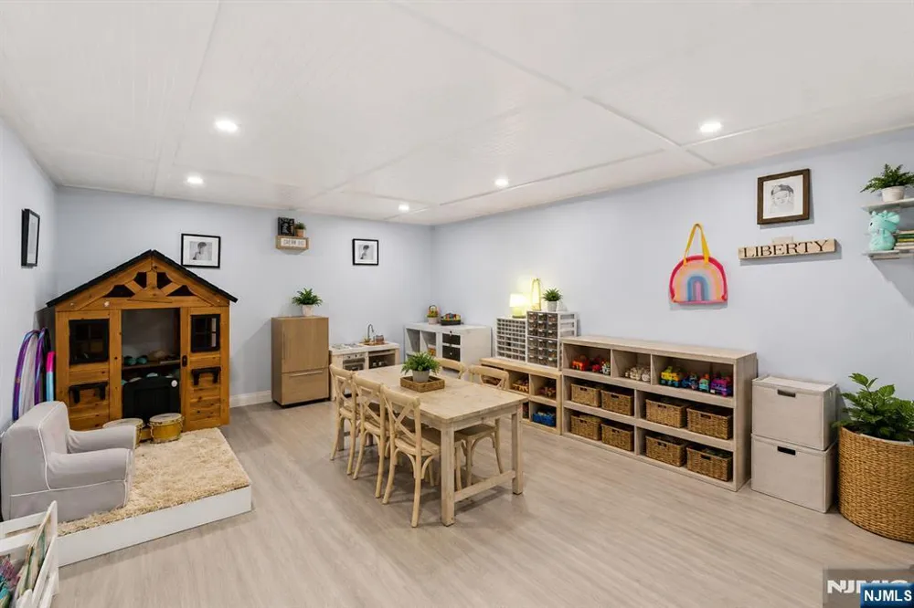 18 Monument Lane Alpine, NJ 07620