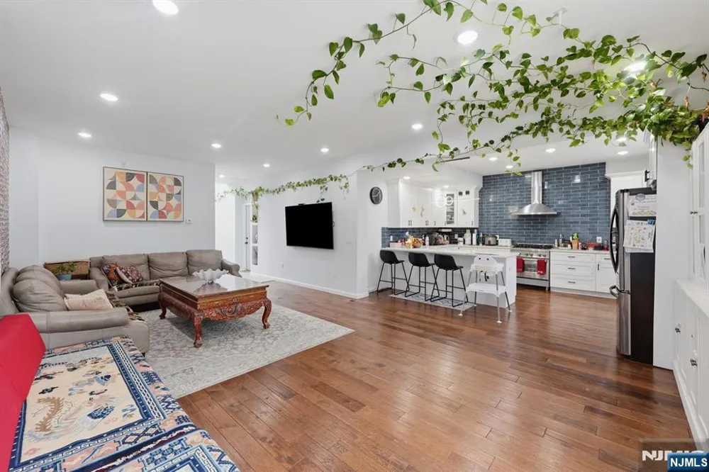 440 Alder Street Lyndhurst, NJ 07071