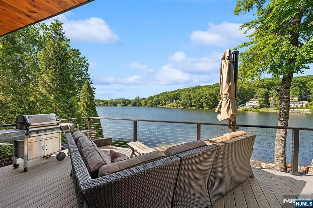 177 High Crest West Milford, NJ 07480