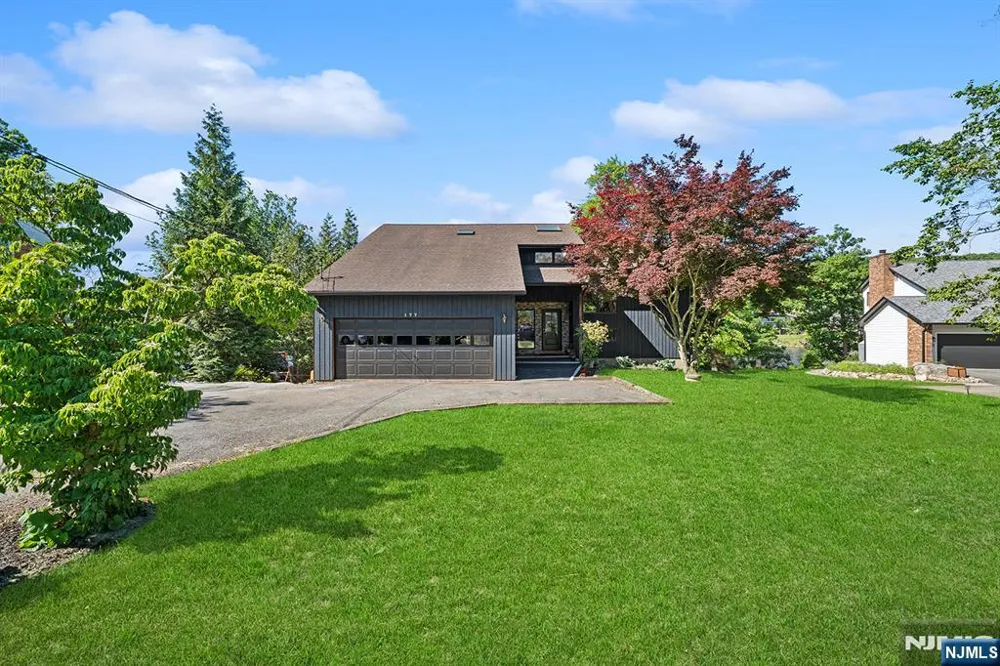 177 High Crest West Milford, NJ 07480