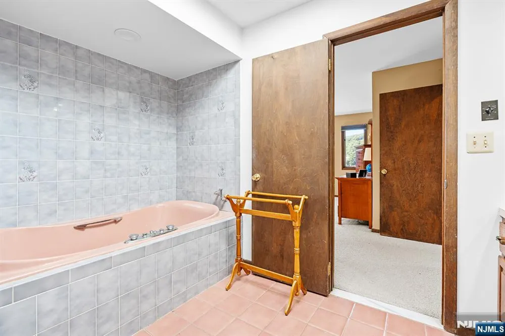 177 High Crest West Milford, NJ 07480