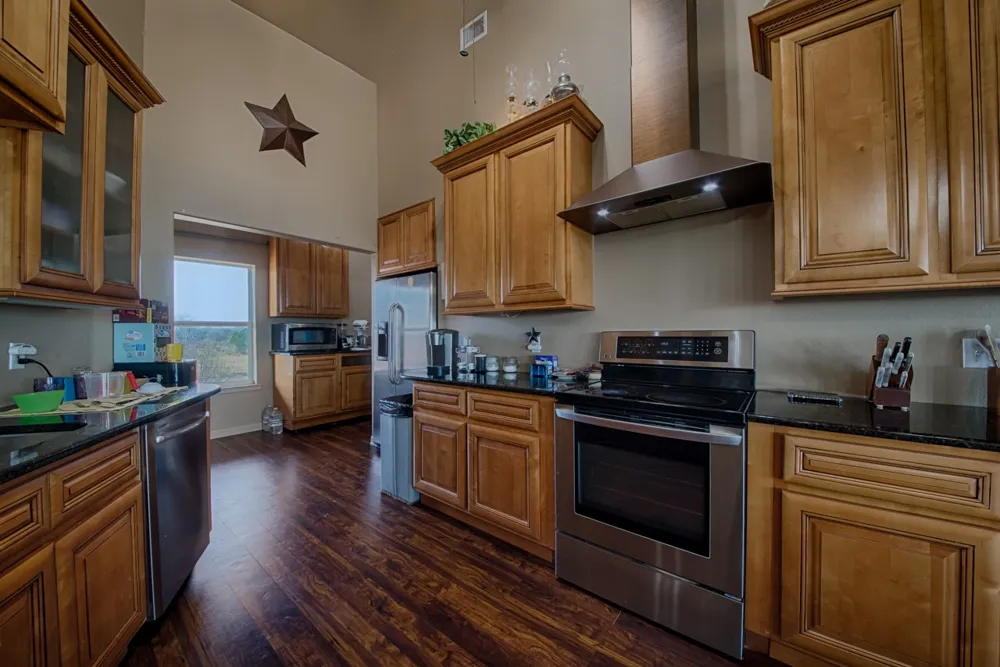 421 Chimney Cove Drive Marble Falls, TX 78654