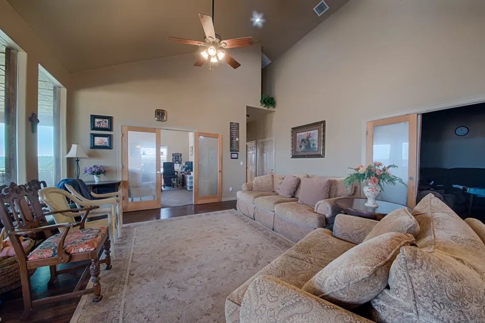 421 Chimney Cove Drive Marble Falls, TX 78654