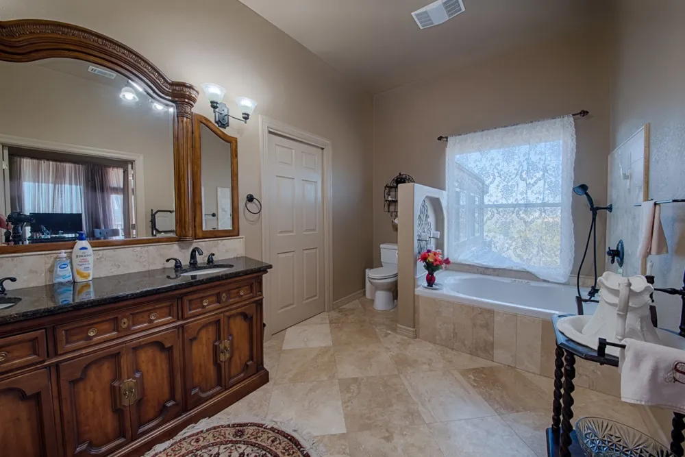 421 Chimney Cove Drive Marble Falls, TX 78654
